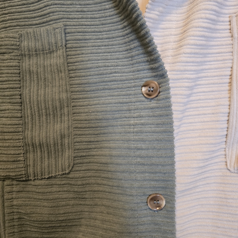 Lightweight Two Tone Shacket - Picture 2 of 4